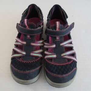 Girls SO Flexible Sole Sailboat Sandal/Shoe Slip On Velcro Size 4M Navy & Pink